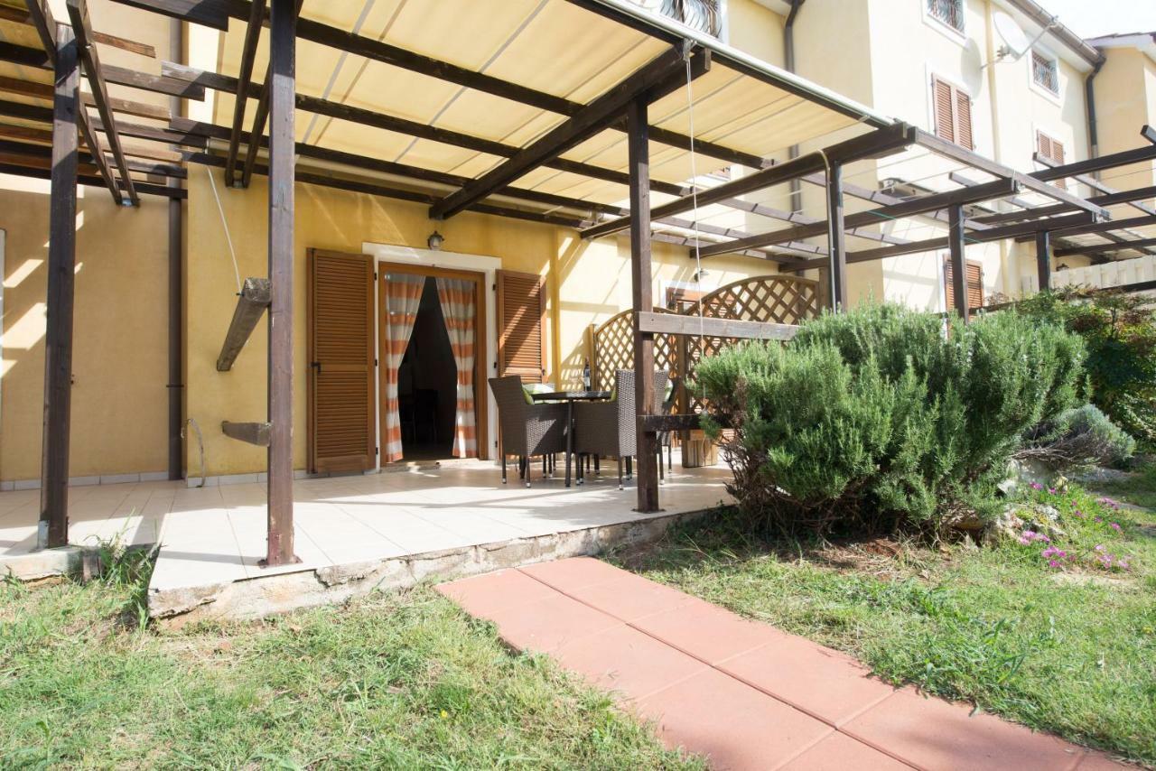 Lumbre Apartment Tar-Vabriga Buitenkant foto
